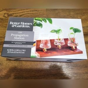 Better Homes and Gardens 3 Beaker Propagation Station